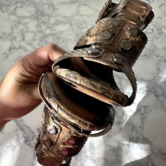 Roger Vivier Brown Snakeskin Buckle Heels - Picture 13 of 15